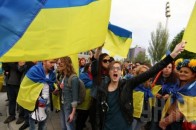 Люди звільнених міст Донбасу повертаються до мирного життя ВІДЕО