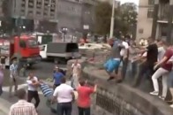 Бійка на Майдані: невідомі напали на журналістів ВІДЕО