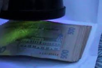 На Волині землевпорядника селищної ради впіймали на корупції