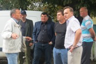 Волинські селяни колективно боронять врожаї від чужинців