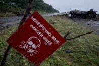 На фугасі підірвався БТР військових АТО, дані щодо втрат уточнюються