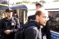 Журналіста «Ехо Москви» побили на акції на підтримку України ВІДЕО