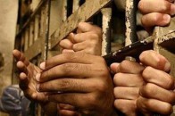 Двоє лучан намагалися перекинути заборонені предмети на територію колонії