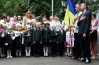 У Луцьку школа в День знань прощається з загиблим випускником