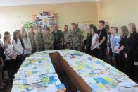 Луцькі школярі написали листи солдатам