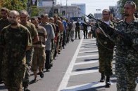 Терористи показали список полонених, яких вони утримують ІМЕНА