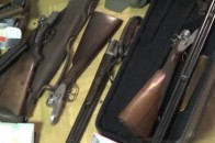 Правоохоронці вилучили арсенал зброї у мешканця Борисполя ВІДЕО
