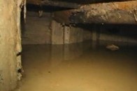 У Луцьку будинок з 1-го по 9-й поверхи потопає у воді
