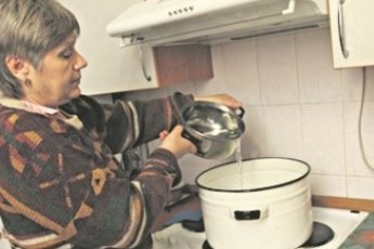 З понеділка гарячу воду лучанам включатимуть тільки на вихідні
