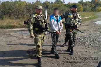 Волинські правоохоронці затримали в зоні АТО земляка, який був у розшуку ФОТО