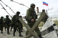 Росія стягнула на північ Криму БТРи, танки і Гради
