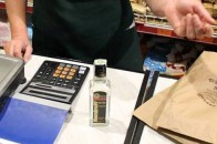 Журналісти патрулюють Луцьк: інтернаціональна бійка та продавчині «під мухою»