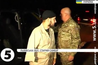 З полону повернувся айдарівець, якому відтяли руку за патріотичне татуювання ВІДЕО