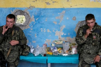 Військові показали свій побут на передовій ВІДЕО