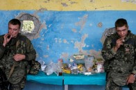 Військові показали свій побут на передовій ВІДЕО
