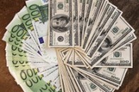 На міжбанку обвалилися долар і євро ВІДЕО