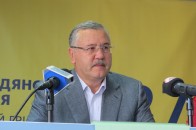 Анатолій Гриценко хоче змінити Міністра оборони та звільнити усіх прокурорів*