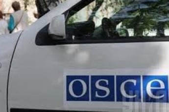 Ватажки російських терористів їздять на машинах ОБСЄ, - Тимчук ВІДЕО