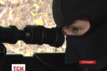 Дружина загиблого снайпера-вояка продовжила його справу ВІДЕО