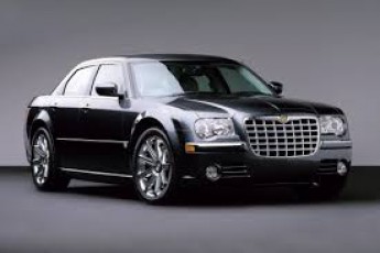 У Луцьку даївці затримали крадений «Chrysler»