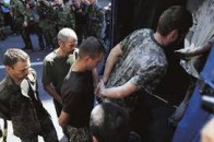 З полону терористів звільнили ще 6 бійців ВІДЕО