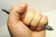 Вчителька виколола око третьокласнику