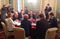 Порошенко і Путін зустрілися при свідках ФОТО