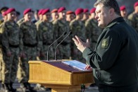 Порошенко озвучив умову демобілізації ВІДЕО