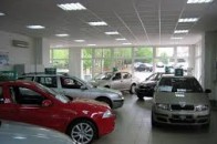 У Луцьку незаконно побудували автосалон