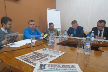 Активісти ГО «Бойкот» розповіли про тиск і погрози з боку кандидата в нардепи Романа Іванюка