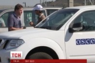 В Україну через кордон з Росією сунуть натовпи людей у формі ВІДЕО