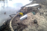 Чоловік з Волині на власному обійсті добував бурштин ФОТО