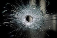 На виборчій дільниці у Кривому Розі невідомі розстріляли авто ВІДЕО