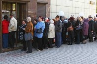 Волиняни масово забирають вклади з банків