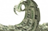 На міжбанку стрімко дорожчає валюта: долар сягнув 13,50 гривні ВІДЕО