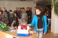 У волинському виші воякам збирали солодощі ФОТО