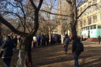 Терористи придушили бунт учителів та лікарів