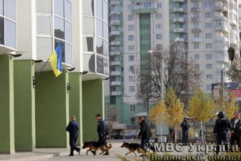 То чи була вибухівка у луцькій податковій ВІДЕО