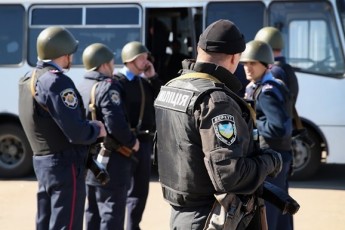 У Києві побилися дві групи озброєних людей: 42 людини затримані ВІДЕО