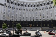 Друга хвиля люстрації: Яценюк пообіцяв чиновникам нові перевірки ВІДЕО