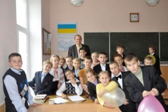 Школярі з Волині написали Генсеку ОНН про мир і Україну