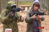 На Вінниччині представниці слабкої статі взяли до рук автомати ВІДЕО