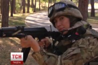 Як українські жінки воюють на Донбасі ВІДЕО