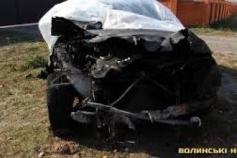 Версії щодо підпалу автівки кандидата в нардепи з Волині