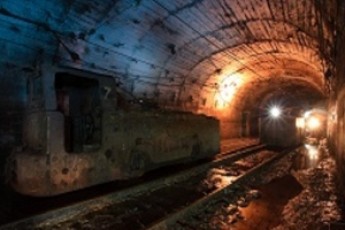 Терористи обстріляли шахту «Первомайська», гірників рятують ВІДЕО