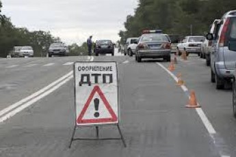 ДТП на Волині: «ІЖ» врізався в припарковане авто