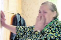 У Луцьку квартира пенсіонерки після «реконструкції» посипалася на очах