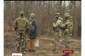 Під Волновахою до «загубленого» блокпосту не доїжджають волонтери ВІДЕО