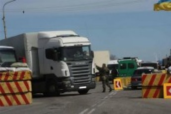 За чергами на волинському кордоні слідкуватимуть через веб-камери