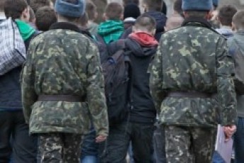 Чи можуть виїхати за кордон волиняни мобілізаційного віку